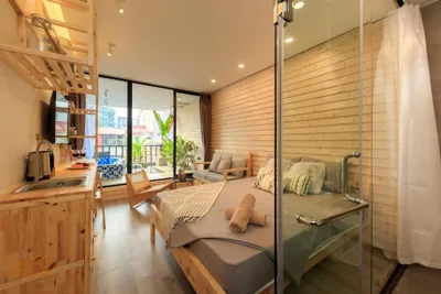 Camera Superior Queen — Homestay CHAT - Hanoi Heritage Hideaway